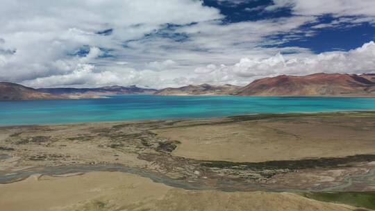 西藏日喀则佩枯措湖泊自然风光航拍视频素材模板下载