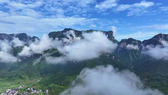 天门山云海