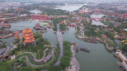 河南开封清明上河园夜幕降临夜景灯光航拍