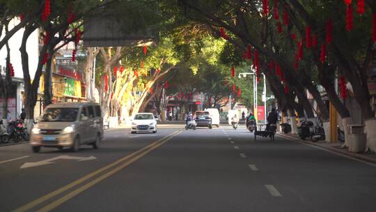 城市道路开车汽车行驶行车记录仪驾驶视角