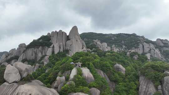 航拍福建宁德福鼎太姥山海上仙山风光