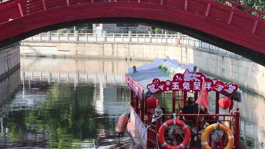 永庆坊面黄沙空中阁楼粤剧艺术博物馆月亮桥