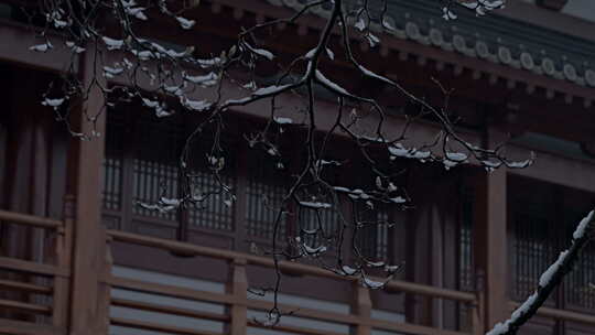 杭州径山寺中式古建筑寺庙雪景