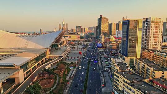 山东烟台站火车高铁站航拍城市风景