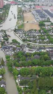 竖版航拍江苏苏州寒山寺历史文化建筑