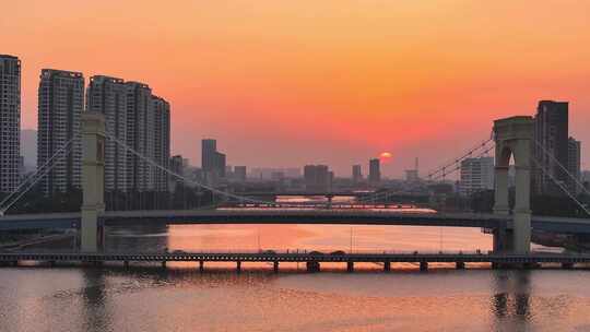 珠海市香山桥日落风光