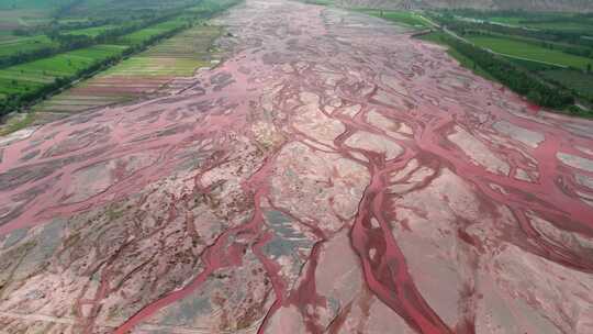 青海海西都兰大地之血田地航拍视频