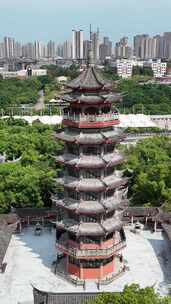 竖屏航拍重庆华岩旅游风景区华岩寺