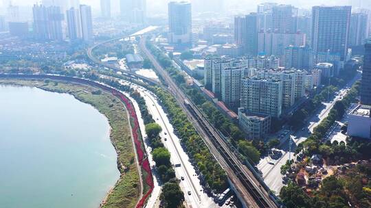 长沙城区内的京广线铁路