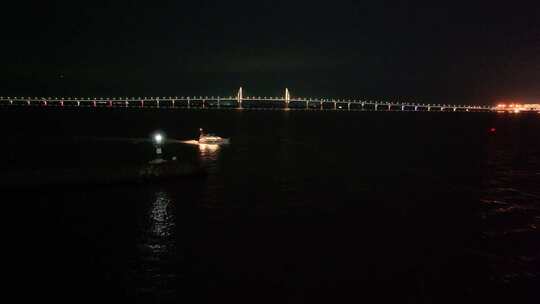 游艇港珠澳大桥夜景