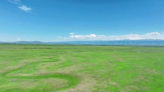 航拍新疆草原自然风光