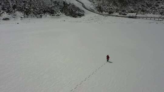 青藏高原海东互助北山景区雪山顶圣母天池