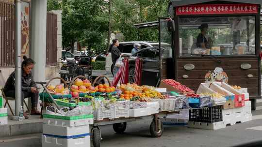 水果摊街边路口