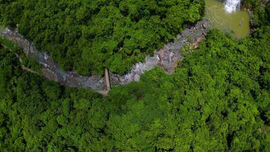 航拍深圳马峦山碧岭瀑布群风光