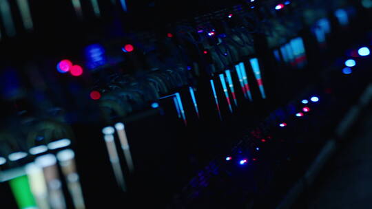 电脑工厂内景 电脑测试 机箱灯群体闪烁