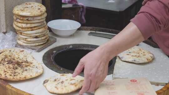 美食街做葱油饼视频素材模板下载