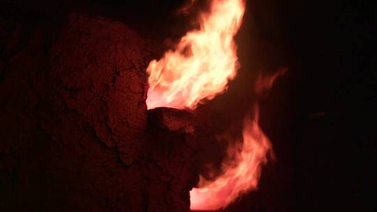 窑炉中喷出的火焰