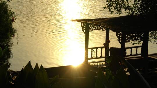 船坞夕阳波光粼粼古风落日