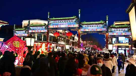 春节大年三十北京前门商业街夜景