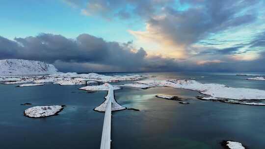 挪威罗弗敦群岛北极圈雷纳冬季雪景高空航拍