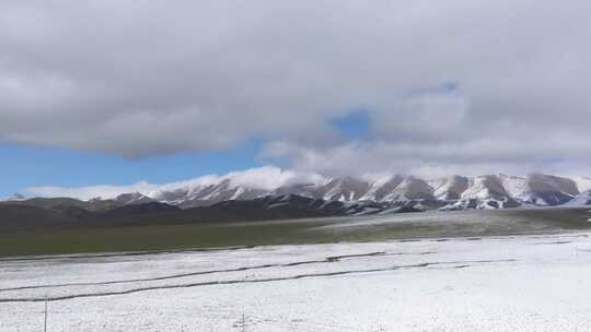 航拍青藏高原青海祁连山脉天境祁连雪山雪景