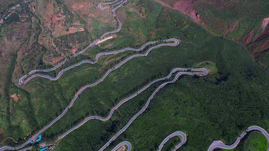 蜿蜒山区公路视频中国西南山里多弯道路