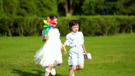 童年 孩子奔跑视频素材模板下载