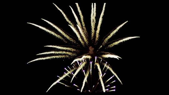 烟花高帧实拍节日庆祝夜晚天空五颜六色