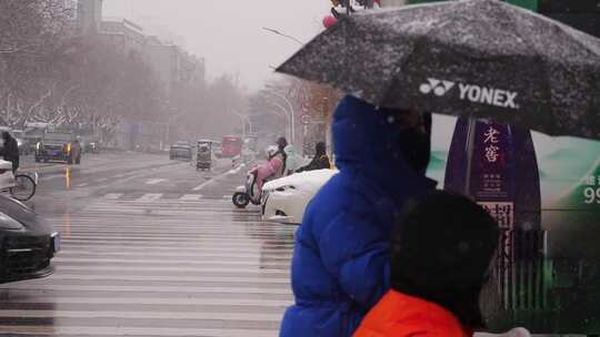 城市雨雪