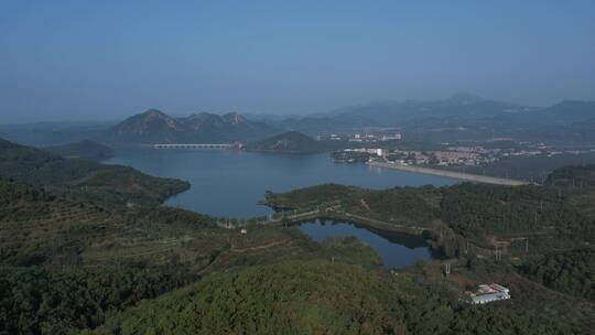 大气航拍湖泊水库风景