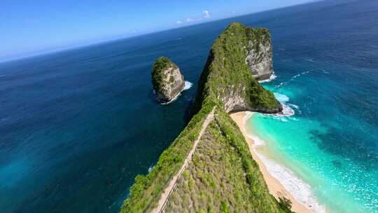 FPV无人机航拍海浪沙滩海岛雨林游客巴厘岛