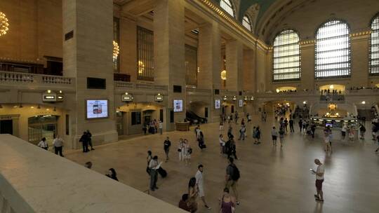 纽约车站里乘客的延时镜头