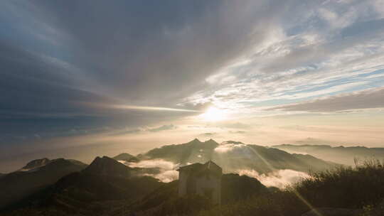 泰山山顶云海日出