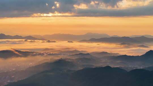 山峦云海自然风光日出壮丽山河雾缭绕叠嶂