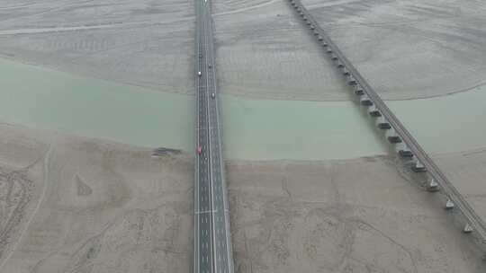 航拍中国海上高速公路延时沈海滨海特大桥
