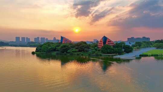 松山湖航拍夕阳东莞松山湖落日