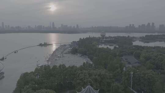 武汉东湖热气球  热气球+日落视频素材模板下载