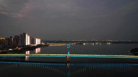 湖北襄阳凤雏大桥夜景灯光航拍