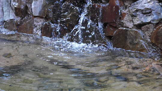 溪流 流水 小溪 溪水 水波