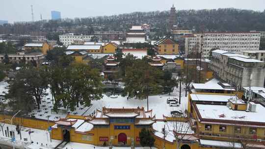 武汉武昌区宝通寺雪景航拍