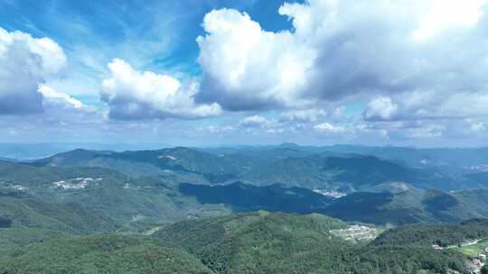 福建山峰航拍山区山脉森林群山蓝天白云风景