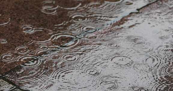 江南古建筑古街雨季雨丝雨滴升格空镜