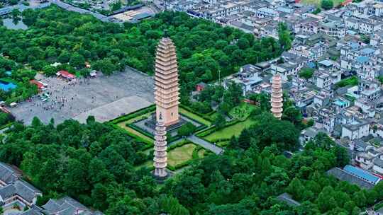 大理崇圣寺三塔