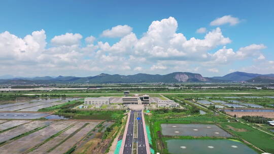 通用机场飞机起飞滑行跑道小飞机通用航空