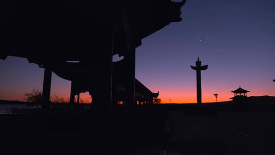 抚远东极广场建筑剪影与日出