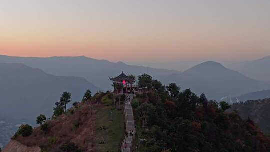 四川攀枝花市东华山体育公园山脊晚霞航拍