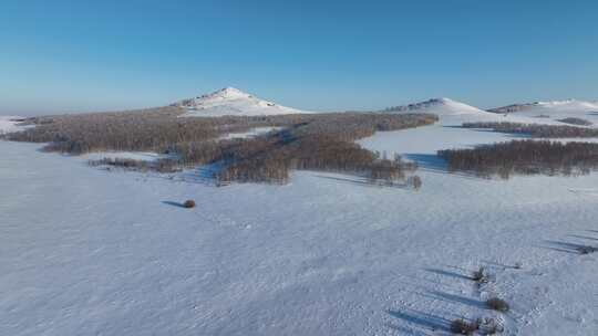 大兴安岭冬天雪景丘陵山地自然风光