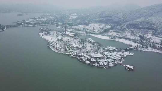 杭州西湖雪景大雪纷飞的浙江雪景