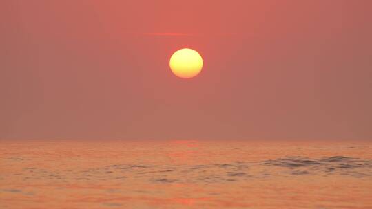 海上落日黄昏晚霞海浪视频素材模板下载