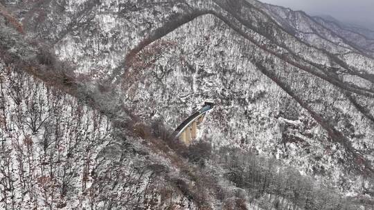 下雪 ￼ 云海 ￼户外 山峰 秦岭